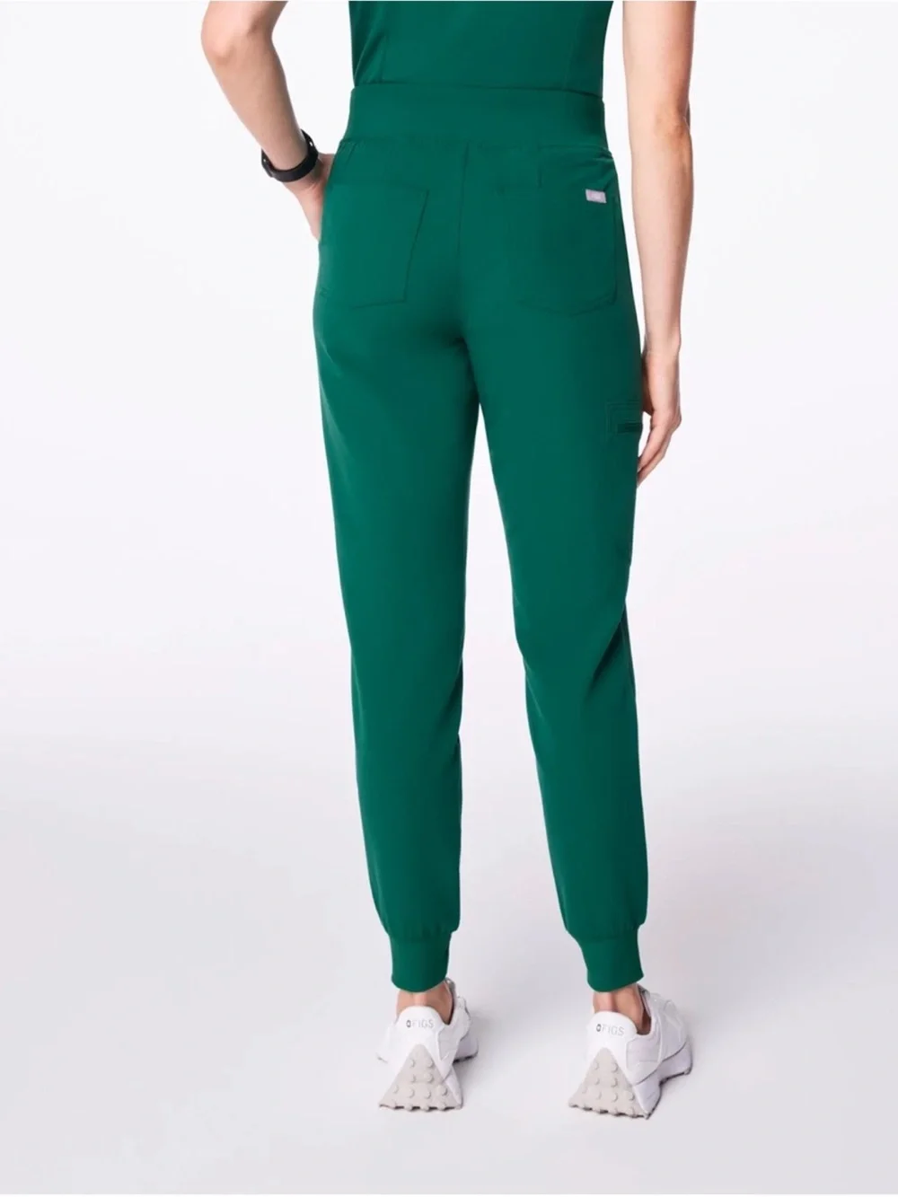 FIGS Scrubs Hunter Green Jogger set